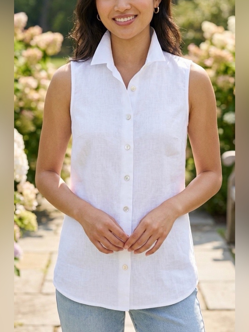 Sleeveless Button-Front 100% Irish Linen Shirt in White, Excellent Condition